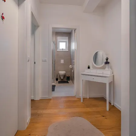 Korina - Free Private Parking Zadar