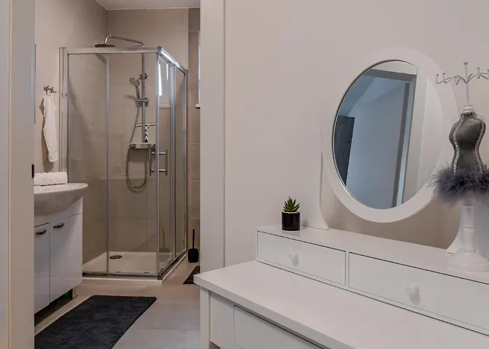 Korina - Free Private Parking Apartamento